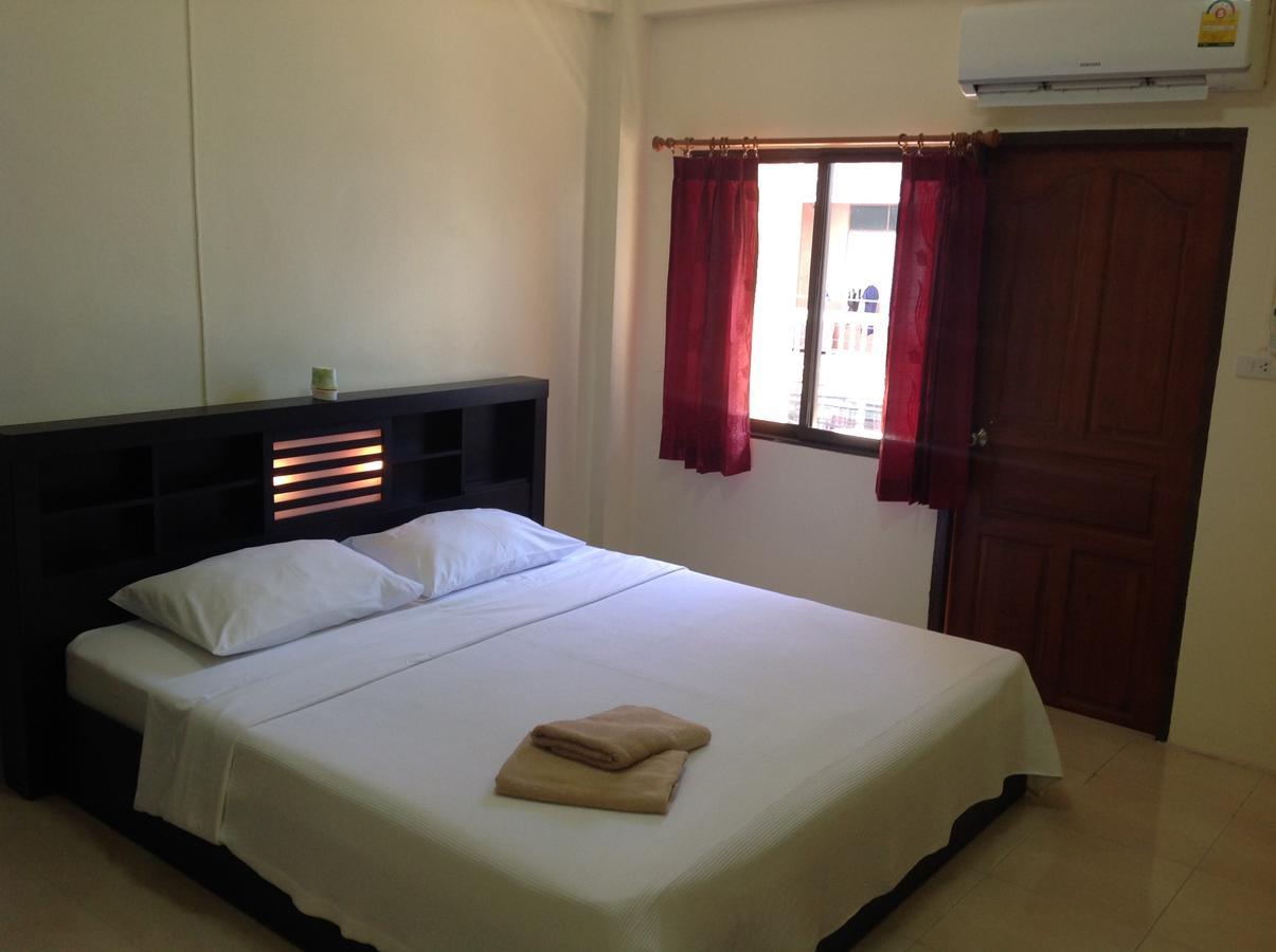 English Rose Guesthouse Pattaya Zewnętrze zdjęcie