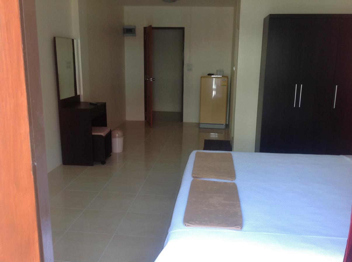 English Rose Guesthouse Pattaya Zewnętrze zdjęcie