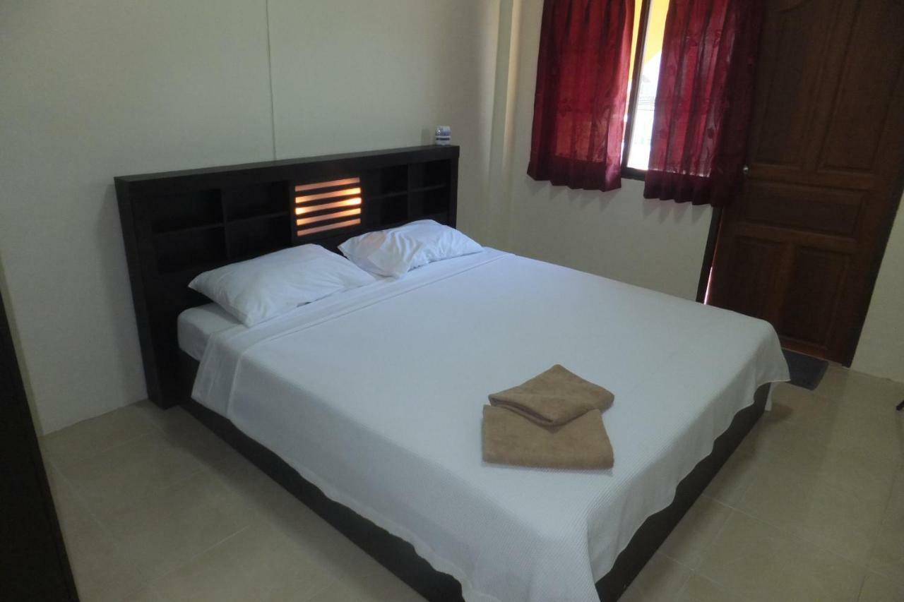 English Rose Guesthouse Pattaya Zewnętrze zdjęcie